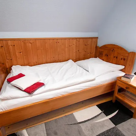 Semesterbostad Kleen By Interhome *