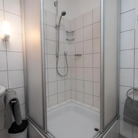 Holiday Kleen * Norden